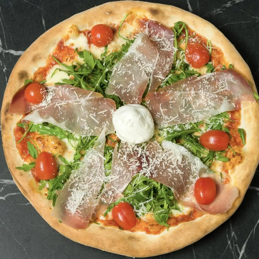 Wunschpizza 5 Zutaten nach Wahl 