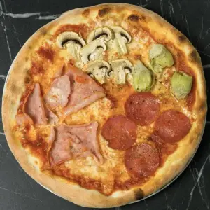 Quattro Stagioni bei Don Roberto Graz