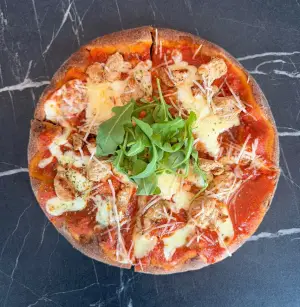 PROTEIN POLLO PARMIGIANO bei Don Roberto Graz